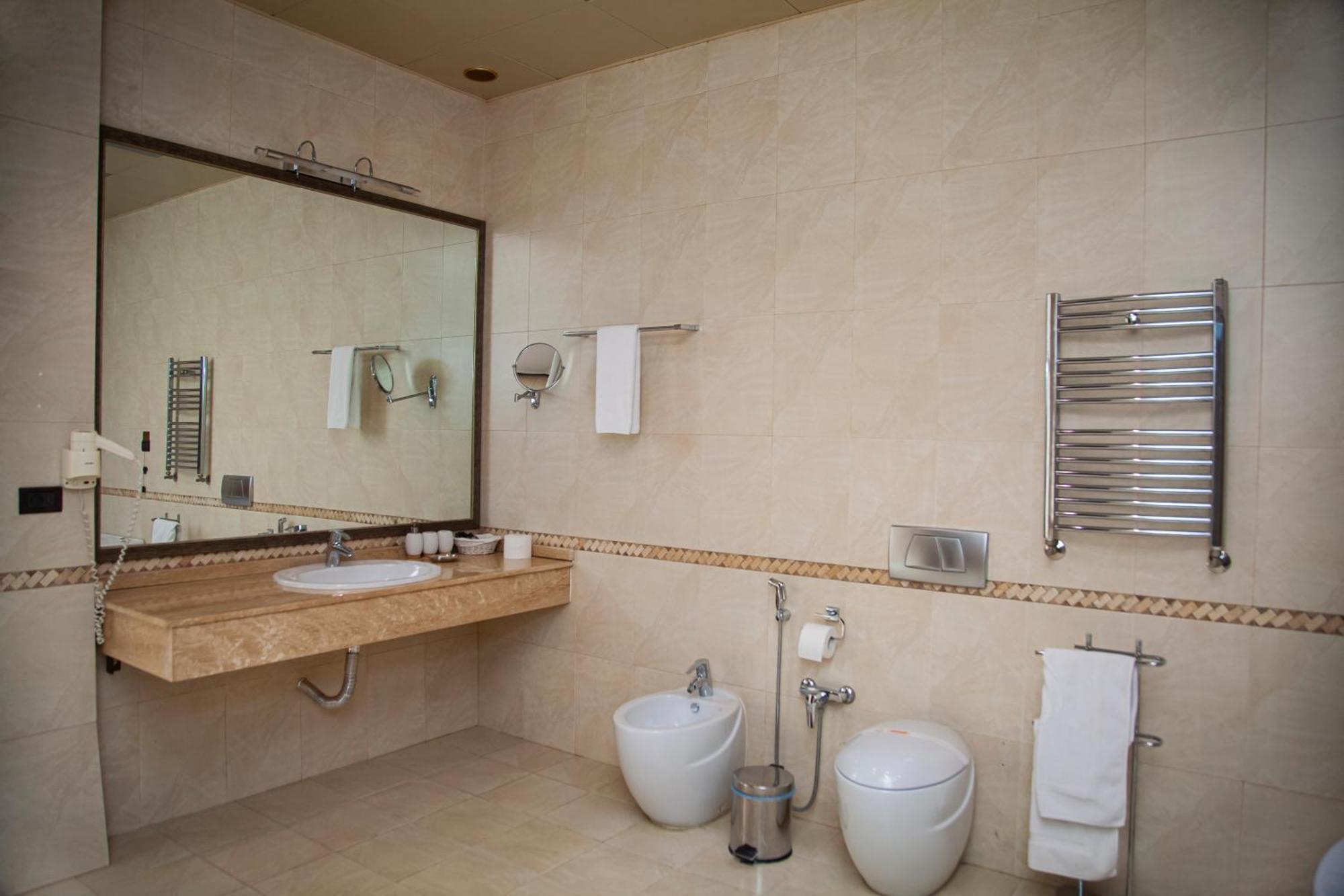 Ayf Palace Baku Szoba fotó